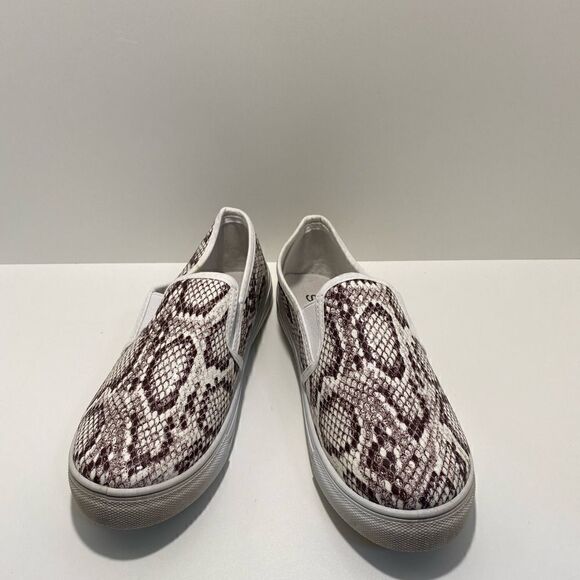 SOHO Girls Faux Snakeskin Embossed Slip Ons ~ Women’s Size 10 ~ Style Jerry-2 - Picture 7 of 9